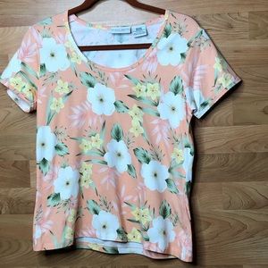 Jaclyn Smith Classic Medium Short Sleeve Top